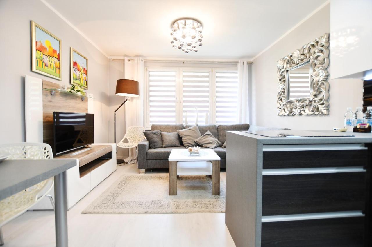 Apartament Dworcowa Daire Kolobrzeg Dış mekan fotoğraf